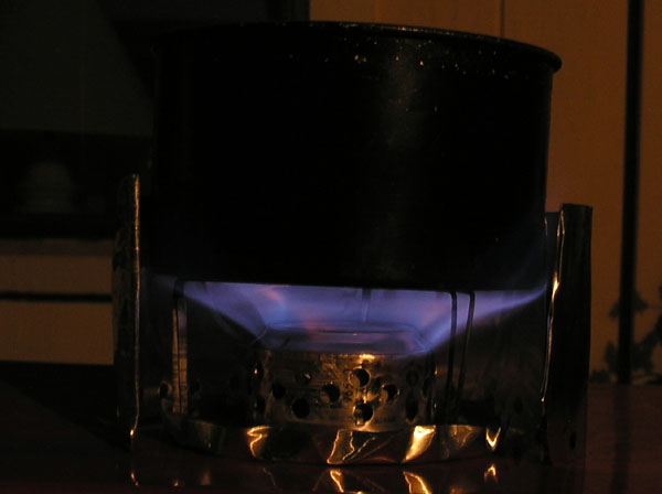 alcohol_stove_3_02.jpg