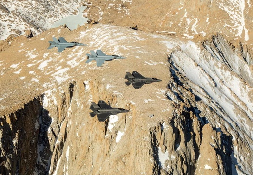 jets over mt whitney