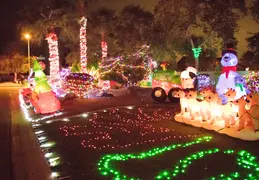 Neighborhood Christmas Lights 2021 023