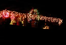 Neighbors Xmas Lights Dec 2009 18