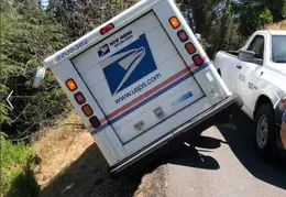 USPS Truck Ridge Park Lane 02