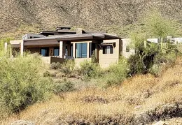 Walk to Grey Owl Trl 20230604 07