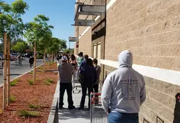 COVID-19 Lines Costco 20200402 01