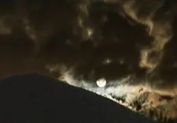 Moon n Clouds 20231026 09