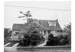 24 Willow Dr Massapequa NY