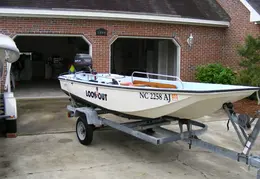 Boston Whaler 08
