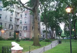 Boulevard Gardens 05