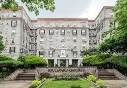 Boulevard Gardens 09