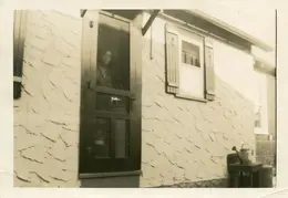 Grandma Gipperts Bungalow In Amityville September 4 1949