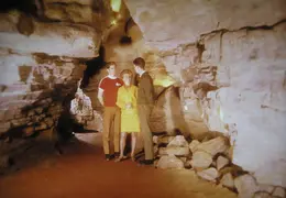 Howe Cavern 04