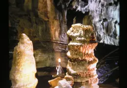 Howe Cavern 05