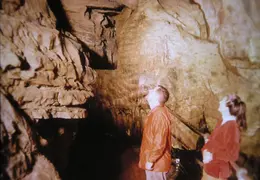 Howe Cavern 09