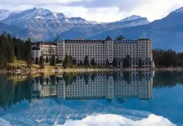 Lake Louise Chateau Hotel 01