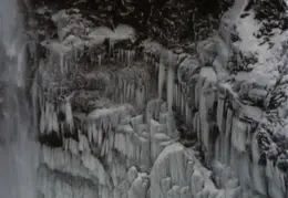 Snoqualamie Falls 1985 016
