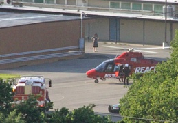 lifeflight helicopter at loma vista school may 2012 02