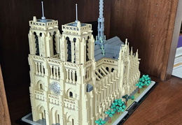 Lego_Notre-Dame_No_21061 - display this album Lego_Notre-Dame_No_21061
